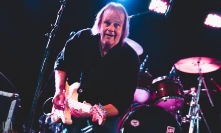 Walter Trout – We’re All In This Together