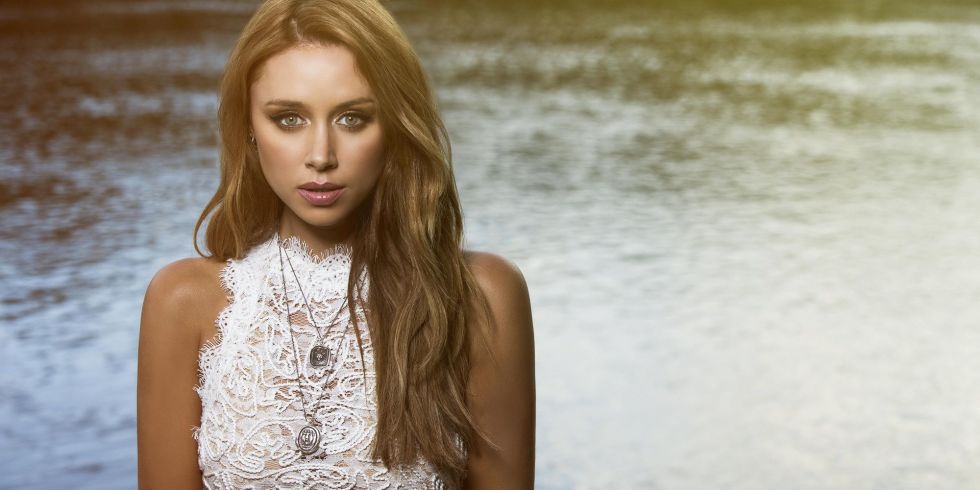 Una Healy