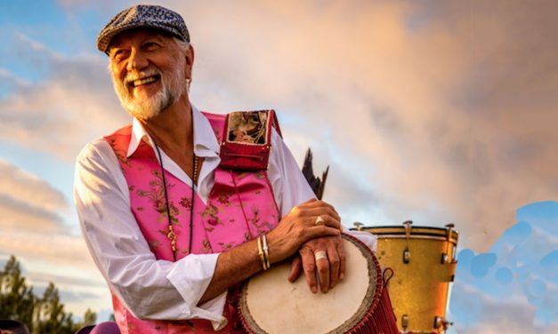 Mick Fleetwood – A Mac Book – at last!