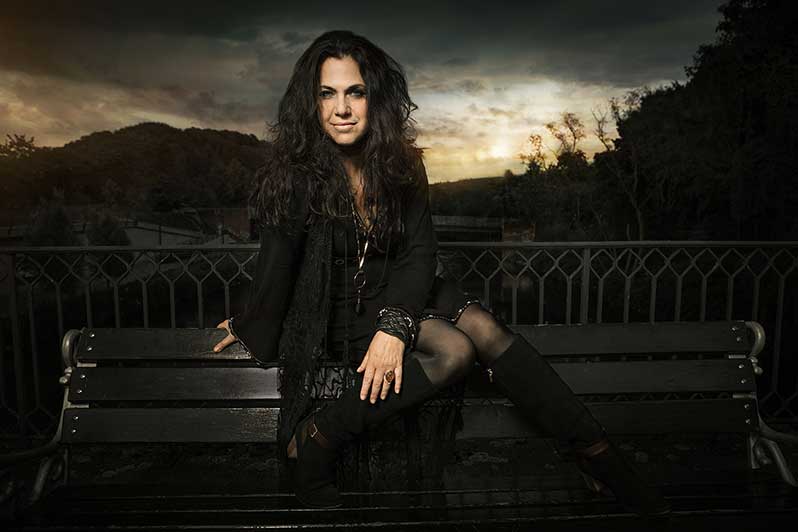 Sari Schorr Announces March/April 2019 UK Tour