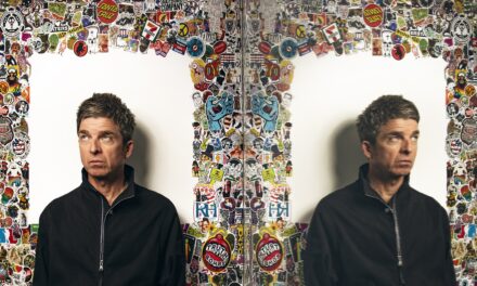 Noel Gallagher Launches UK Tour in Buckinghamshire with Vindaloo Celebration!