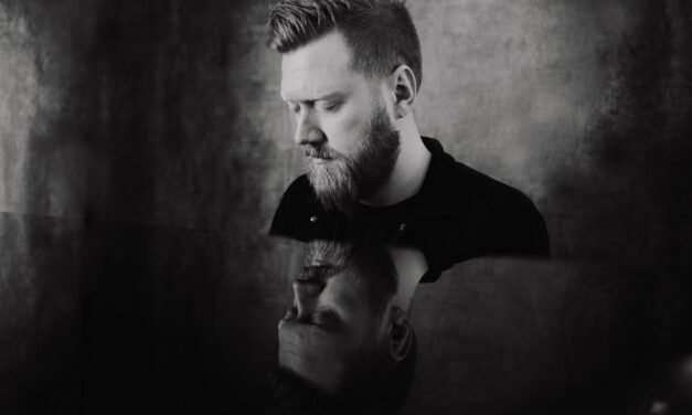 Gareth Dunlop Dishes on Touring Life, Songwriting Process, and “Animal”
