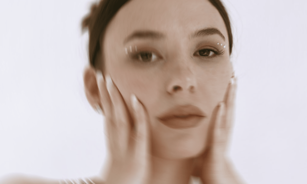 Carmen Lees Talks Single ‘Cocoon’, Her Voice And More