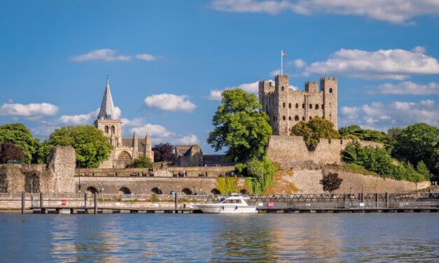 Rochester Castle Live 2024 Announces Spectacular Takeover By The Festival Crowd