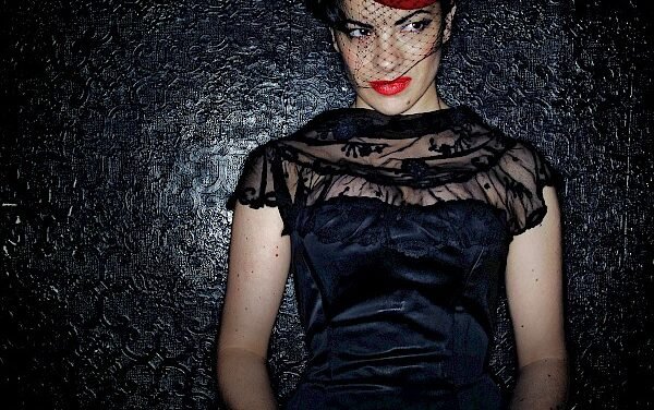 Camille O’Sullivan Talks New Live Show, Future Plans, Influences And More