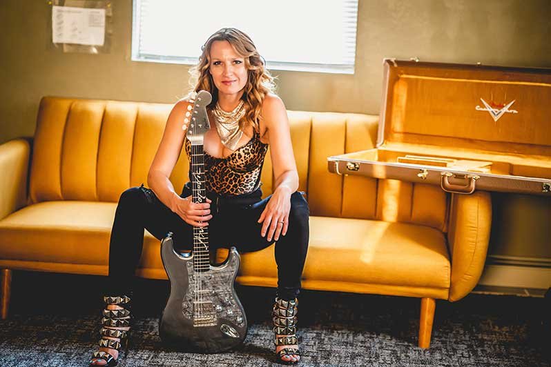 Ana Popovic Launches FANTASTAFUNK” Big Band Project