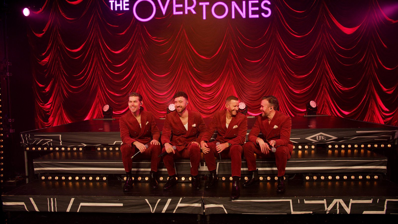 1. Rushes.00_47_12_17.Still035 The Overtones