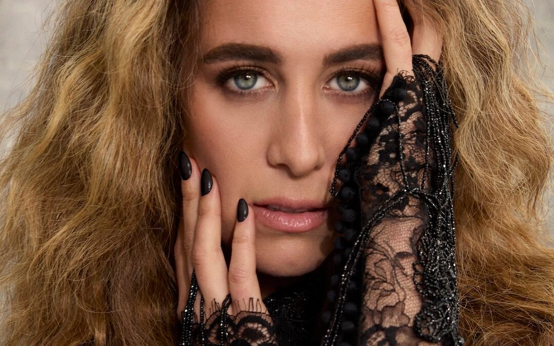 Chloe Stroll Talks Debut Album, Musical Memories And More