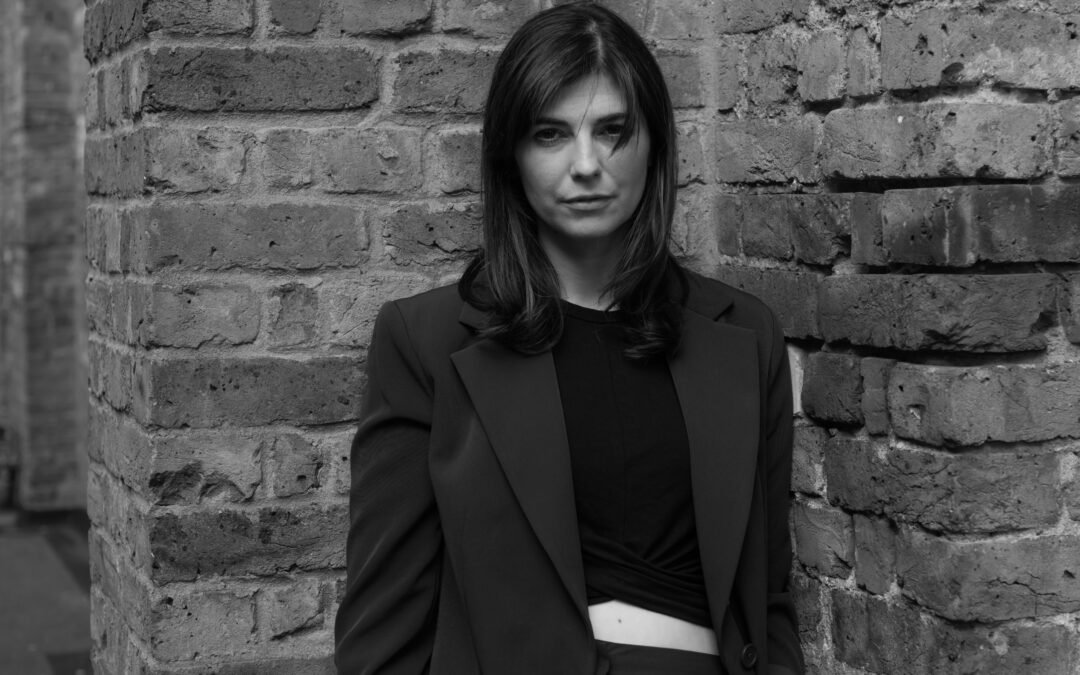 Roxanne de Bastion Talks Her Music, Touring The UK With Howard Jones And More