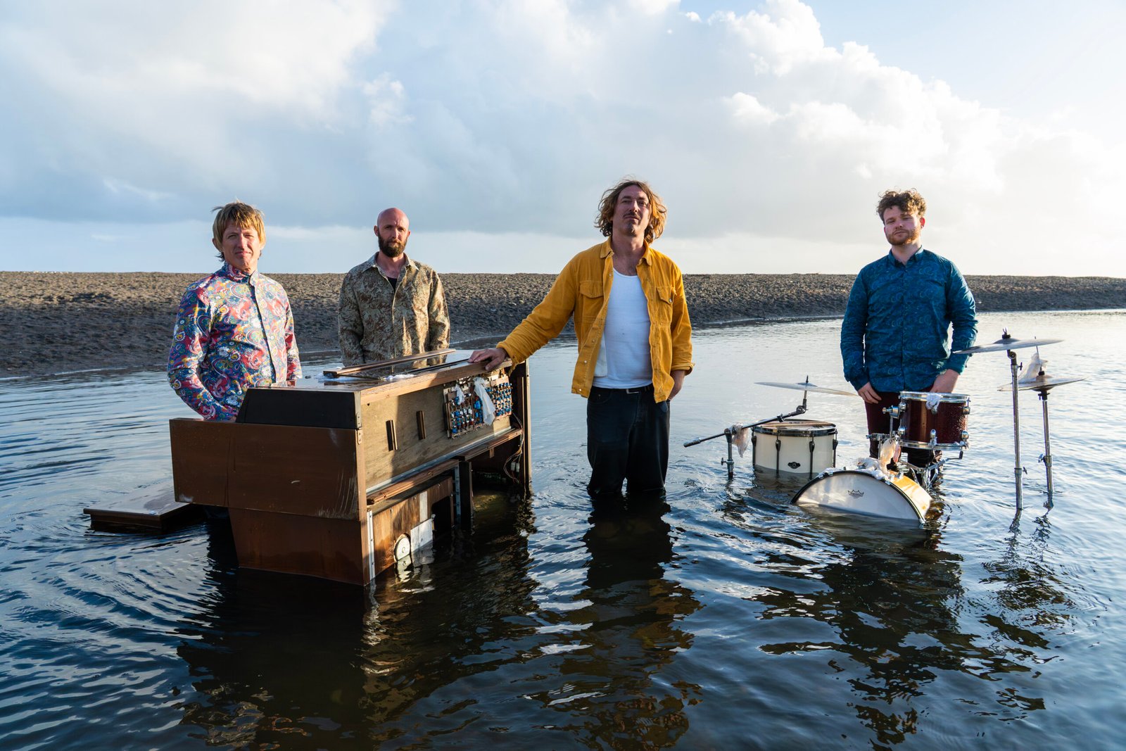 Wille and The Bandits New Press Photo Wille & The Bandits