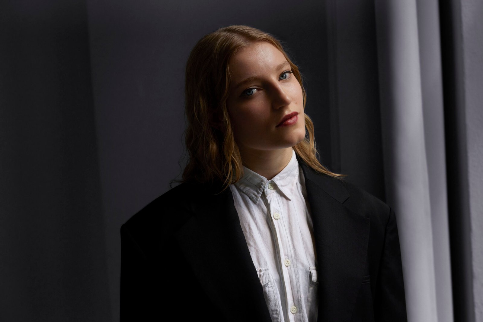 Emma Rawicz, Act Emma Rawicz