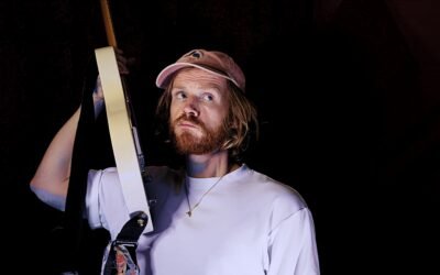 Late Stay Ultra Girls Release New Single ‘Derek Is A Reasonable Man’